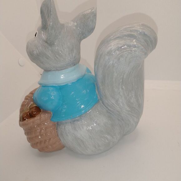 Hand Crafted Vintage Ceramic Squirrel with Acorns in a Basket - Picture 7 of 10